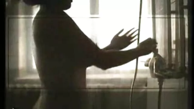عالی :  دو بررسی سوالات به ما نشان دهد که چگونه دختر در دختر عشق انجام شده است سکس دختران خیلی زیبا روی تخت کلیپ های ویدیویی رایگان 